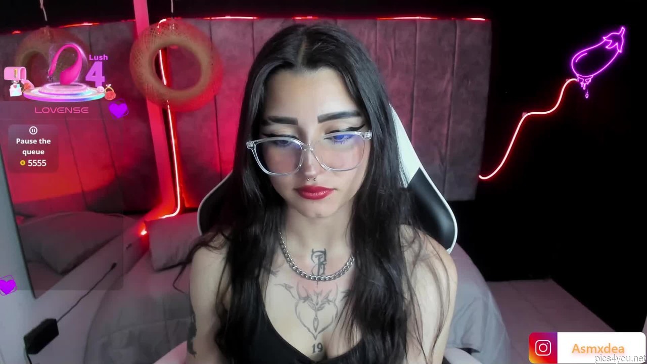 Valentina_asmodea1