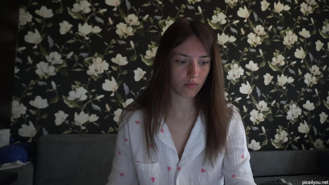 Your_little_flexible_girl